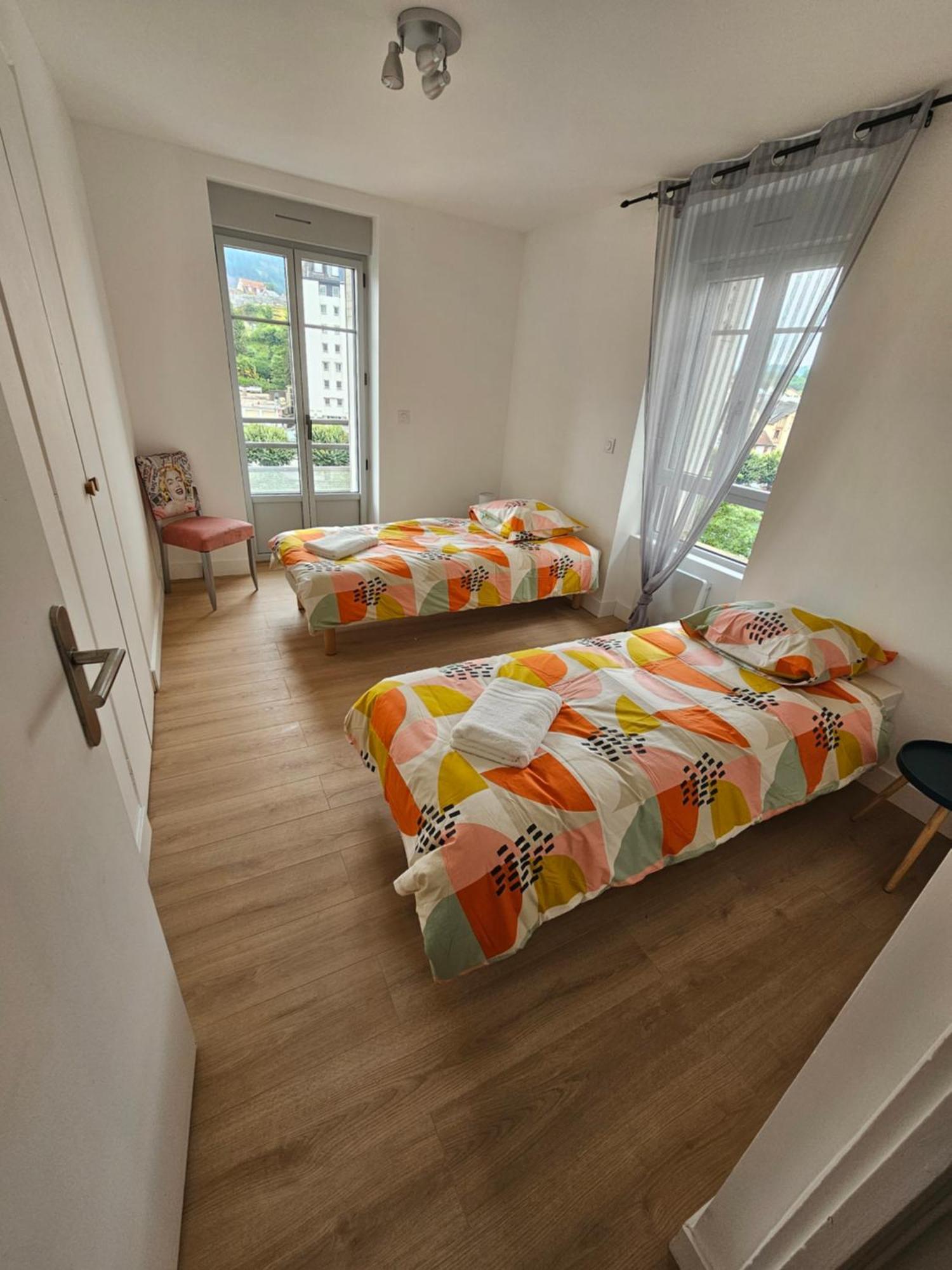 Le Chaleureux Lourdes Hyper Centre Apartment Exterior photo