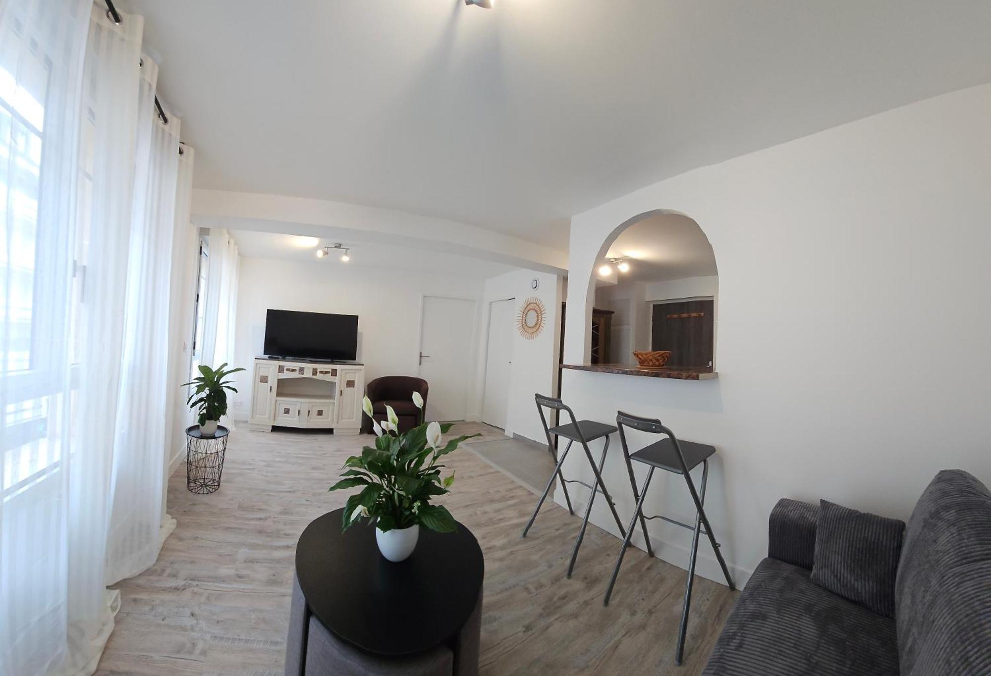 Le Chaleureux Lourdes Hyper Centre Apartment Exterior photo